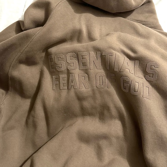 FEAR OF GOD ESSENTIALS
Kids Brown Zip Hoodie
Size: XL
SKU: 222161M72001805 - Picture 3 of 3
